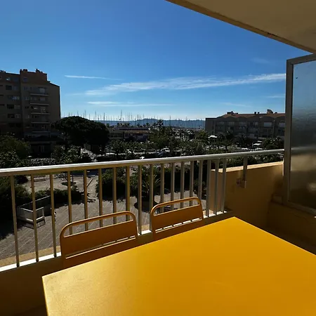 Daire La Marine' Hyères